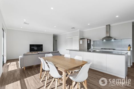 Property photo of 13 Gavilea Way Treeby WA 6164
