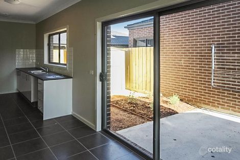 Property photo of 8 Zoe Drive Wollert VIC 3750
