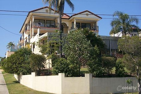 147 Hawthorne Rd, Hawthorne, QLD 4171