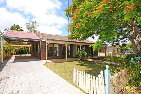 4 William St, Urangan, QLD 4655