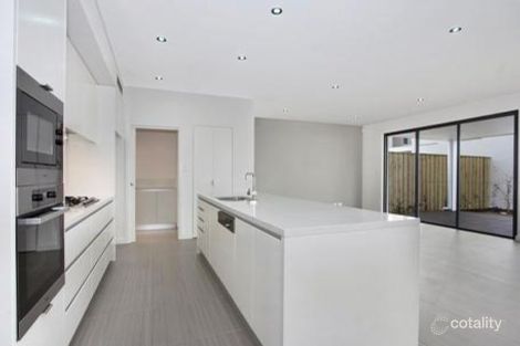 Property photo of 24 Lakeside Crescent Norwest NSW 2153