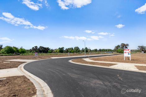 Property photo of 2 Horseshoe Circuit Bacchus Marsh VIC 3340