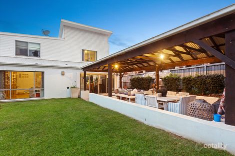 Property photo of 4 Adelaide Place Shellharbour NSW 2529
