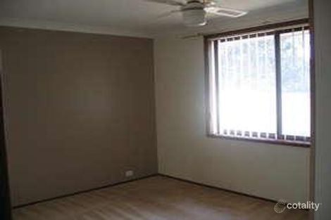 Property photo of 33 Euphrates Place Kearns NSW 2558
