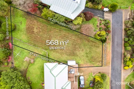 11 Reid Ct, Tawonga South, VIC 3698