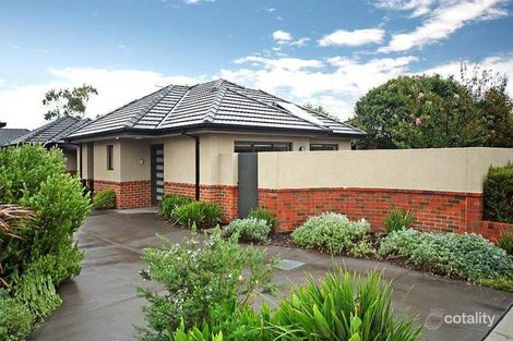 2/211 Neerim Rd, Carnegie, VIC 3163