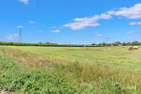 Property photo of 25 Hamersley Road Caversham WA 6055