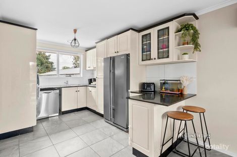 Property photo of 40 Kanooka Drive Corio VIC 3214