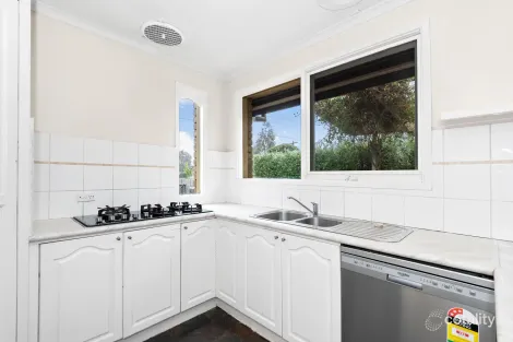 Property photo of 25 Nursery Avenue Frankston VIC 3199