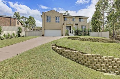 17 Ceylon Cl, Cameron Park, NSW 2285
