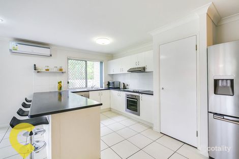 Property photo of 43 Treeline Place Durack QLD 4077