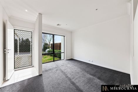 Property photo of 43 Manchester Crescent Bundoora VIC 3083
