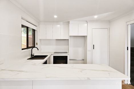 1/17 Jinjella Rd, Highton, VIC 3216