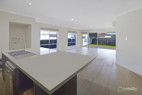Property photo of 11 Gelu Court Springfield Lakes QLD 4300