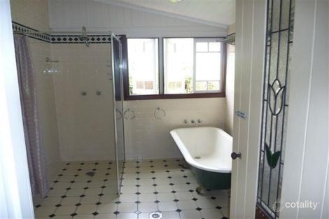 Property photo of 16 Echlin Street West End QLD 4810