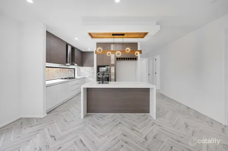 76 Aristides Cres, Thornhill Park, VIC 3335