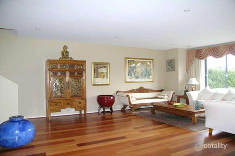 Property photo of 33 Gooreen Street Braddon ACT 2612