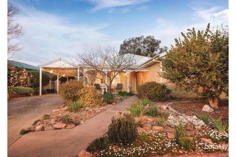 Property photo of 21 Central Place Wodonga VIC 3690