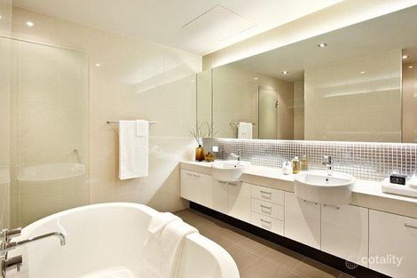 Property photo of 13/48 Balaclava Road St Kilda East VIC 3183