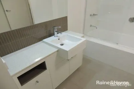 Property photo of 216/75 Central Lane Gladstone Central QLD 4680