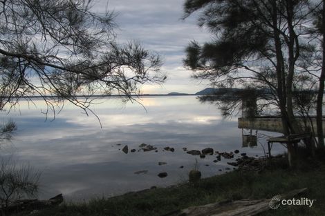 Property photo of 18 Warralong Street Coomba Park NSW 2428