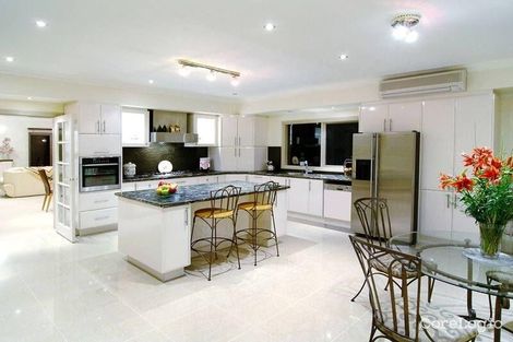 Property photo of 11 Tivey Parade Balwyn VIC 3103