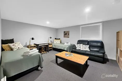 16 Rainbow Dr, East Jindabyne, NSW 2627