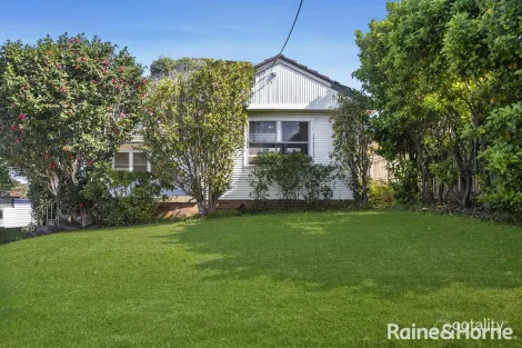 Property photo of 6 White Street East Gosford NSW 2250