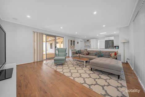 Property photo of 18 Beaumont Way Greenwood WA 6024