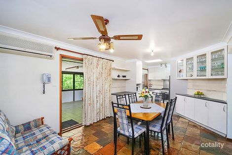 Property photo of 5 Verden Close Green Point NSW 2251