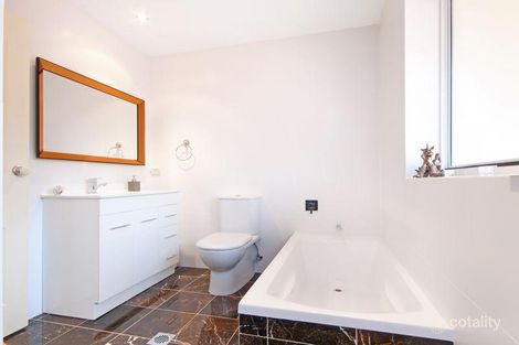 Property photo of 2B Warrigal Road Frenchs Forest NSW 2086