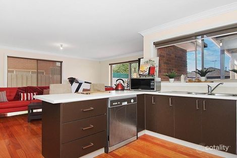 Property photo of 12 Kelland Avenue Hillside VIC 3037