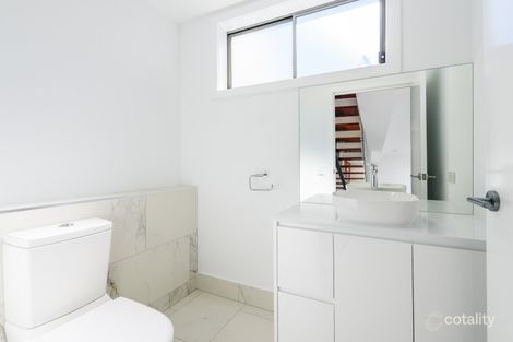 Property photo of 1/117 Bayview Street Runaway Bay QLD 4216