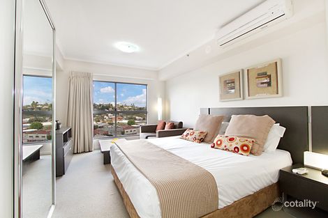 11 Ellenborough St, Woodend, QLD 4305