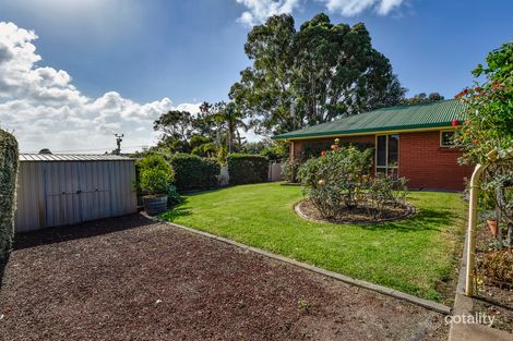 Property photo of 15 Helpmann Avenue Mount Gambier SA 5290