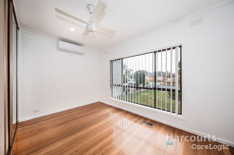 Property photo of 41 Dumfries Street Deer Park VIC 3023