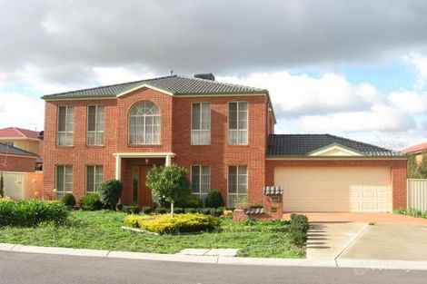 6 Oak Ct, Gowanbrae, VIC 3043