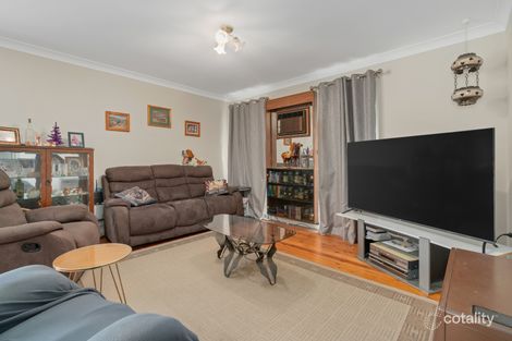 Property photo of 21 Monk Crescent Bomaderry NSW 2541