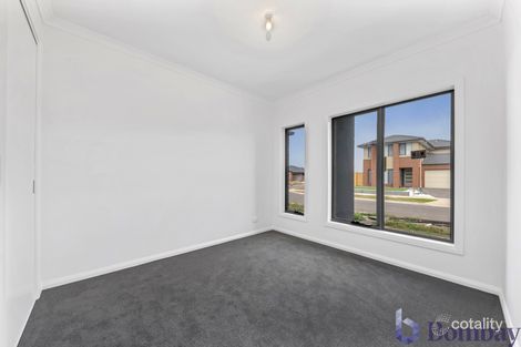 Property photo of 22 Shippagan Road Mickleham VIC 3064