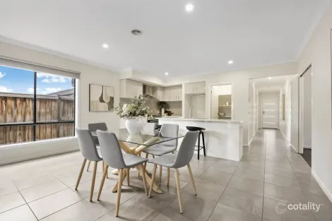 Property photo of 2 Sorrel Circuit Sunbury VIC 3429