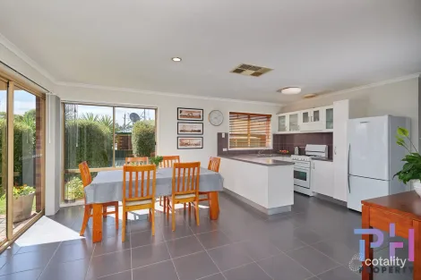 Property photo of 27 Wade Lane Golden Square VIC 3555