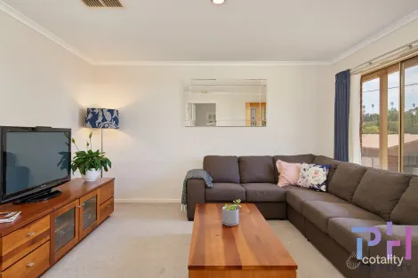 Property photo of 27 Wade Lane Golden Square VIC 3555