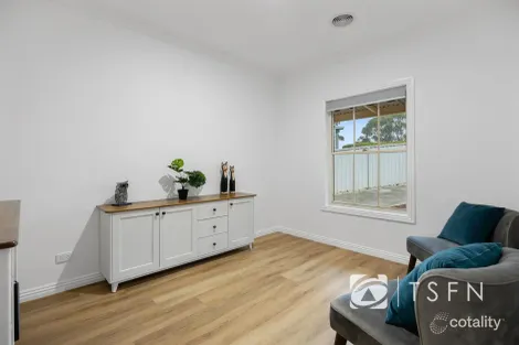 Property photo of 4 Joshua Court Spring Gully VIC 3550