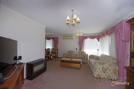 Property photo of 19 Carnarvon Drive Grovedale VIC 3216
