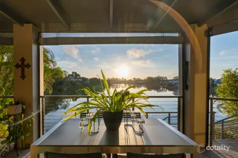 Property photo of 15 Manor Close Robina QLD 4226