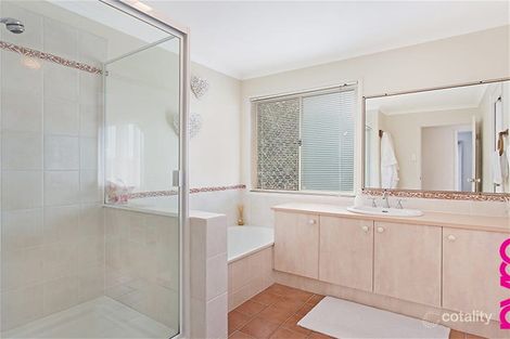 4 Culcross Dr, Narangba, QLD 4504