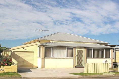 451 Sandgate Rd, Shortland, NSW 2307