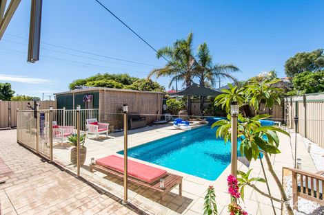 Property photo of 62 Crystaluna Drive Golden Bay WA 6174