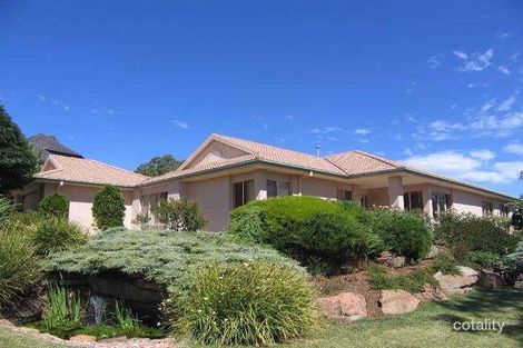 18 Bushland Dr, Aberfoyle Park, SA 5159