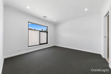 Property photo of 10 Mathew Court Drouin VIC 3818